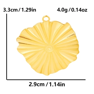 Irregular gold pleated pendant in 304 stainless steel with specific size and weight labels