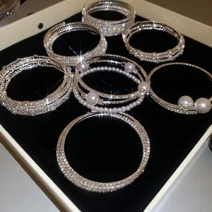 Bracciale Elastico Multistrato Con Strass E Künstliche Perle Artificiali Elegante Braccialetto Largo Estensibile Da Donna Gioielli Party