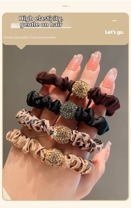 Set of 4 high-elasticity scrunchies with crystal-studded beads in multi-color