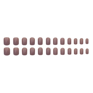 Kit de 24 faux ongles brillants violet nude sur un fond blanc propre et épuré