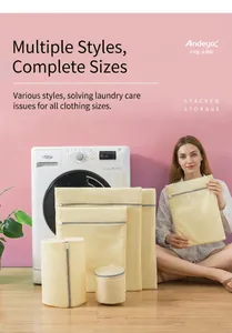 Détail de l'ensemble de sacs à linge en filet avec fermetures éclair pour machine à laver