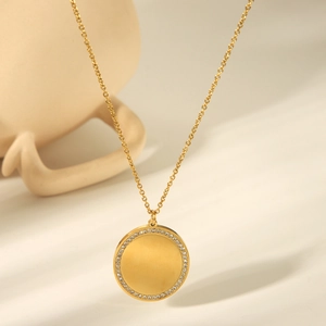 Pendant Necklace 18K Gold Plated Stainless Steel Rhinestone Oval Geometric Smooth Sparkle Minimalist Elegant For Women
