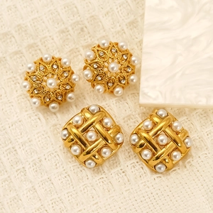 Golden round and square titanium steel stud earrings with elegant pearls and crystals