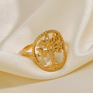 Bague Arbre de Vie dorée en acier inoxydable avec bordure torsadée sur fond satiné