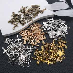 Vintage kruis hangers van legering voor doe-het-zelf sieraden in brons, zilver en goud