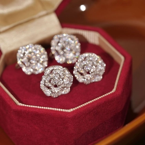 Boucles D'oreilles Fleur De Camélia Strass Étincelant Cuivre Creux Bijoux Avec Tige En Argent Pour Femmes Mode Élégant