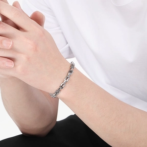 Silver titanium steel link bracelet for men and women with minimalist geometric chain design