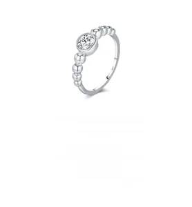 Close-up of S925 sterling silver bubble ring with brilliant-cut moissanite stone
