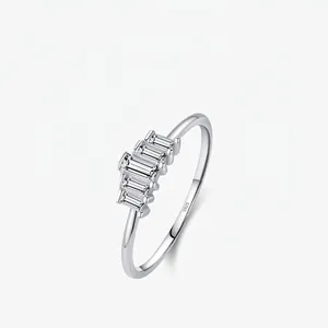 Minimalist 925 Sterling Silver Ring For Women Luxury Baguette Cut Cubic Zirconia Crown Design Stackable Fine Jewelry Gift