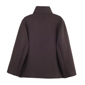Vista posteriore di un cappotto corto in lana da donna con collo alto grigio antracite