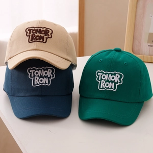 Kids TOMORROW embroidered cotton baseball caps in khaki, navy, and green colors