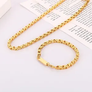 Stainless Steel Flower Chain Necklace Minimalist Hollow Floral Link Jewelry With Rectangle Plate For Men Women