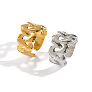 Minimalist chain link ring set in gold and silver finish with polished stainless steel