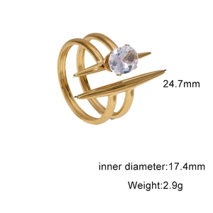 Detail shot of 18k gold spikes ring with dimensions and weight of the double band