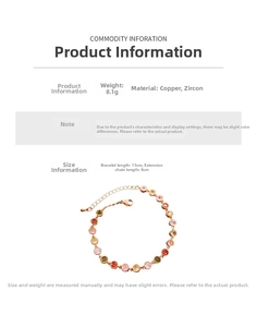 Détail du bracelet en zircons colorés finition or rose avec chaîne de 15 cm plus 8 cm