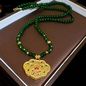 Collana di perline verde smeraldo in stile cinese con ciondolo a zucca placcato oro