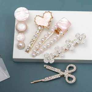 Set of 5 gold alloy hair clips with pink resin pearls scissors and rhinestone accents