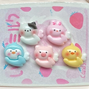 Cute resin cartoon animal accessories with wings for DIY hair clips and phone cases