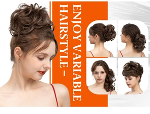 Vue détaillée du postiche chignon bouclé marron foncé avec peigne pour diverses coiffures