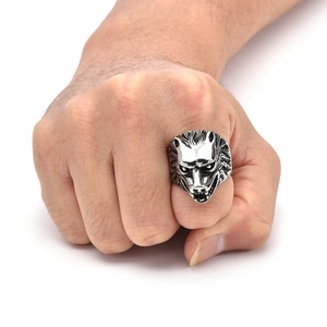 Bague tête de loup vintage en acier inoxydable pour homme, style punk et design gravé 3D