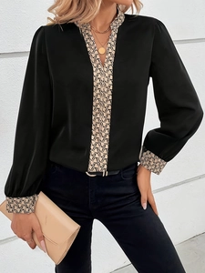 Chemisier femme à col en V, manches longues, contraste léopard et tissu noir élégant