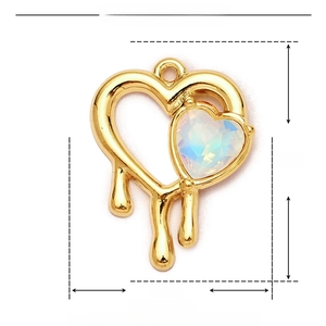 Detail view of heart pendant with dimensions 25mm x 19mm in stainless steel and resin