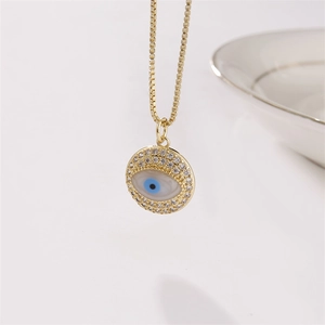 Goldene Halskette mit rundem Evil Eye Anhänger und mikro-gepflasterten Zirkonia Steinen