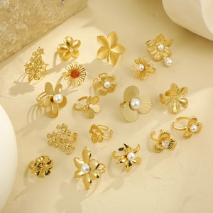 Golden Flower Artificial Pearl Stainless Steel Ring Vintage Adjustable Open Band For Women Luxury Fashion Jewelry Aesthetic