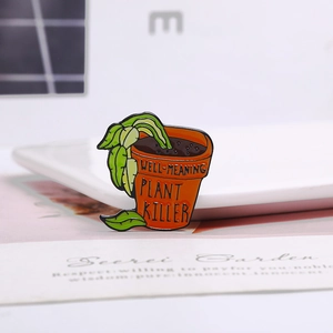 Broche en Métal Well-meaning Plant Killer Humour Plante en Pot Fanée Badge en Alliage Émaillé pour Sac à Dos Vêtements
