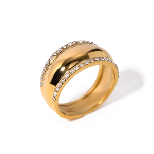 Polished 18k gold plated stainless steel wide ring with sparkling rhinestone borders