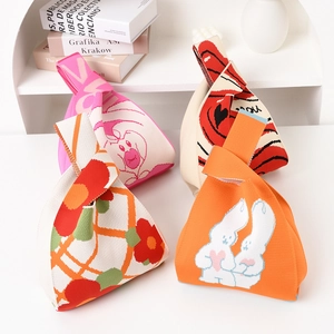 Knitted Handbag Women Polyester Woven Tote Cartoon Rabbit Heart Pattern Soft Casual Wrist Pouch Versatile Fashion Accessory