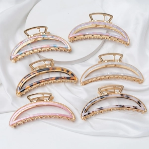 Elegant Crescent Moon Hair Claw Clip Metal Acetate Large Shark Clip Women Fashion Marble Tortoise Style Hair Accessory