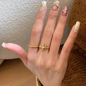 Vintage gold fleur-de-lis cross ring set with gothic style and zircon inlay for women