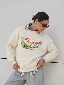 Μπεζ oversized φούτερ με στάμπα 'The Tennis Club' και μαλακή επένδυση fleece