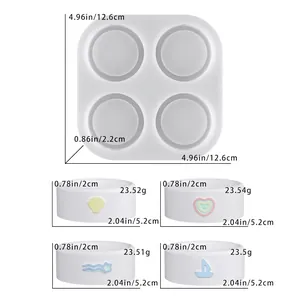 Dettaglio dello stampo in silicone per 4 portacandele arcobaleno con motivi a rilievo