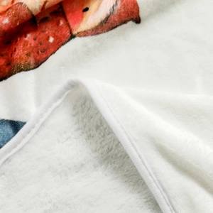 Nahaufnahme der feinen Flanell-Textur und verstärkten Nähte auf der Baby-Decke