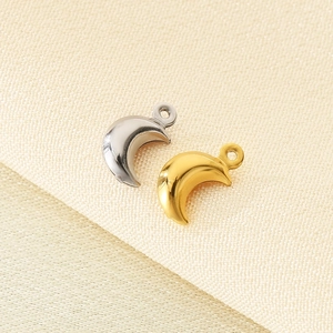 Polished 18K gold and silver stainless steel crescent moon pendant charms for DIY jewelry