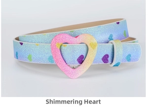 Detail of children's glitter belt with heart buckle and purple gradient pattern