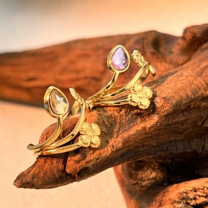 Retro gold stainless steel open rings with pear-cut gemstones and clover detailing