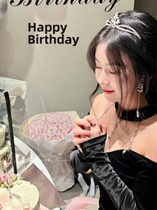 Sparkling silver crystal crown and luxury bridal jewelry set for an 18th birthday party