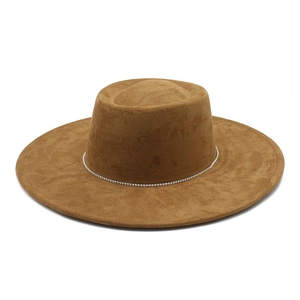 Chapeau fedora marron en daim à large bord avec bandeau élégant en strass argentés