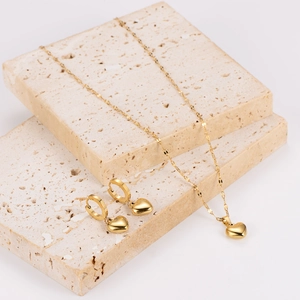 Stainless Steel Heart Pendant Necklace And Hoop Earrings Gold Plated Minimalist Elegant Jewelry For Women