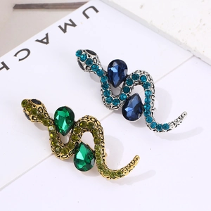 Retro Snake Brooch Alloy Rhinestone Enamel Animal Pin Jewelry Women Men Suit Lapel Vintage Retro Accessory Cobra Design