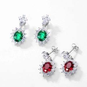 Eleganti orecchini ovali in argento S925 con pietre preziose verdi e rosse e zirconi