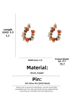 Detailed size chart showing dimensions 3.3x2.8cm for vintage zircon C-shape earrings