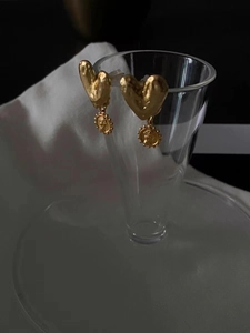 925 silver vintage heart and coin earrings with brushed gold finish on glass