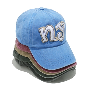 Vintage NY embroidery baseball cap in multiple colors made of washed cotton fabric