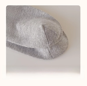 Close-up of flat-seam toe design on gray cotton socks for maximum comfort and smooth texture