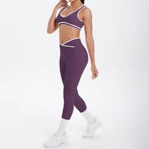 Damen Yoga-Set in Dunkelviolett mit Cross-Bund-Leggings und Sport-BH im Set