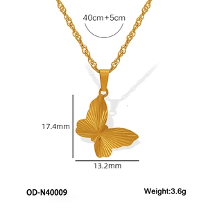 Detailed view of golden butterfly necklace with size 17.4mm x 13.2mm and weight 3.6g